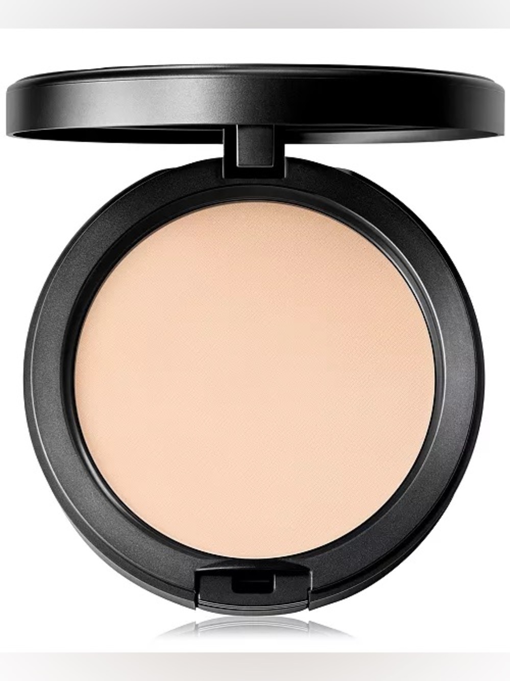 MAC Studio Fix Powder Plus Foundation in the shade NC10